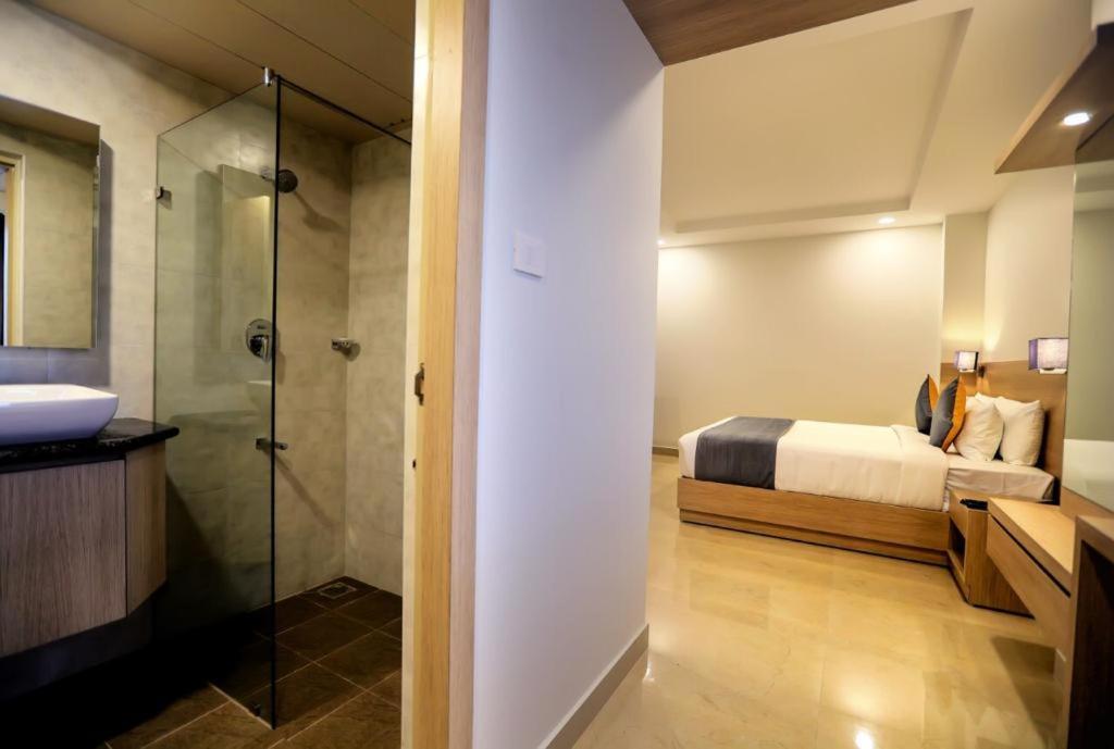 Pp Residency Hotel Covelong Luaran gambar