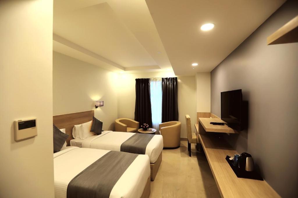 Pp Residency Hotel Covelong Luaran gambar