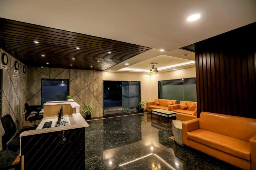 Pp Residency Hotel Covelong Luaran gambar